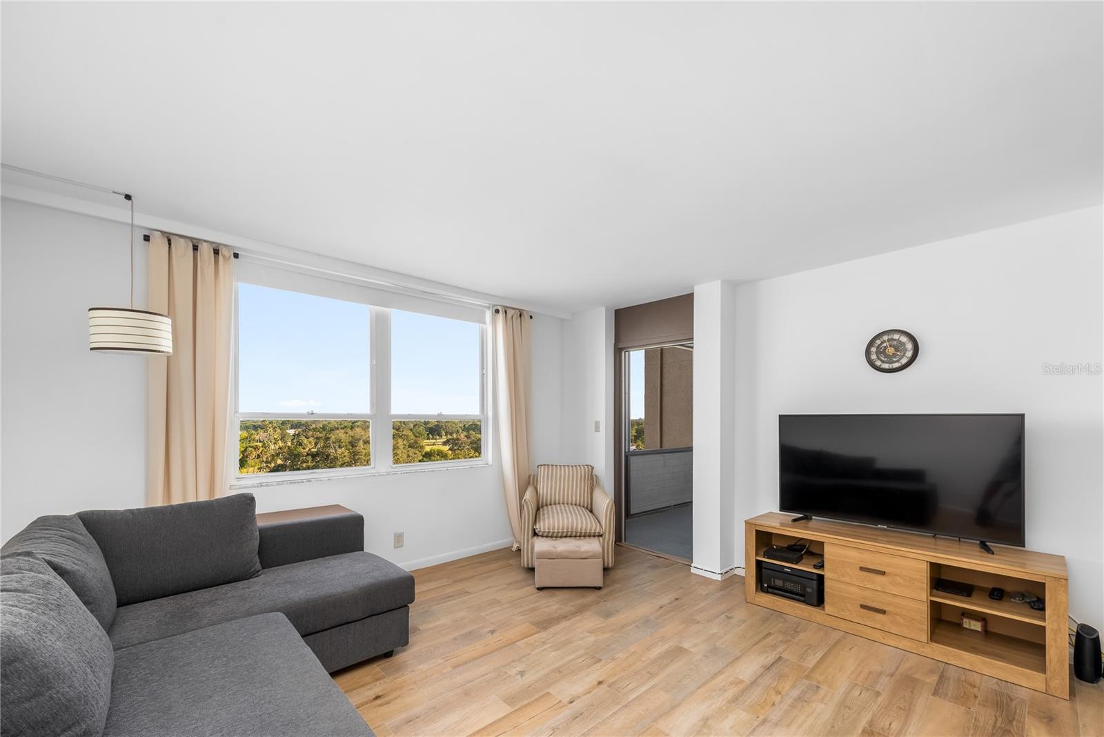 Image 30 of 40 For 2616 Cove Cay Drive 802