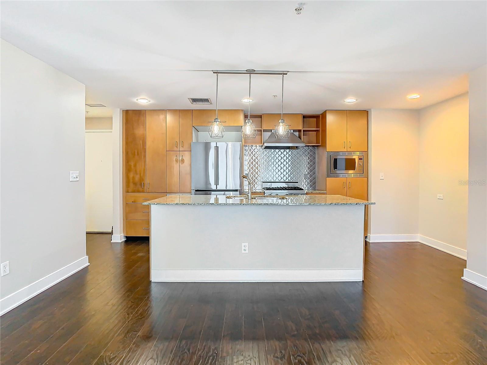 Image 17 of 59 For 1208 Kennedy Boulevard 1209