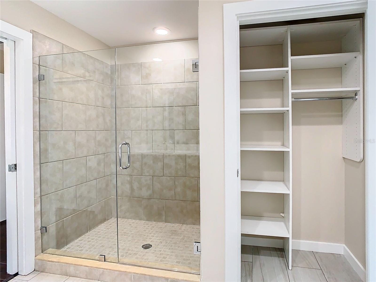 Image 32 of 59 For 1208 Kennedy Boulevard 1209