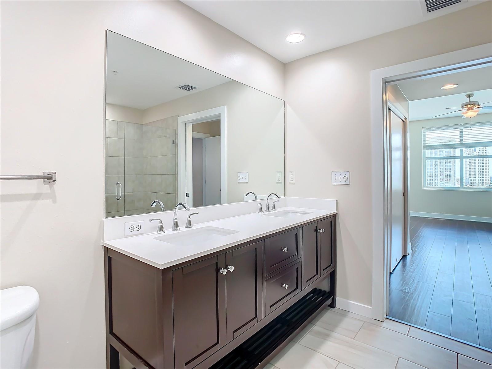 Image 33 of 59 For 1208 Kennedy Boulevard 1209