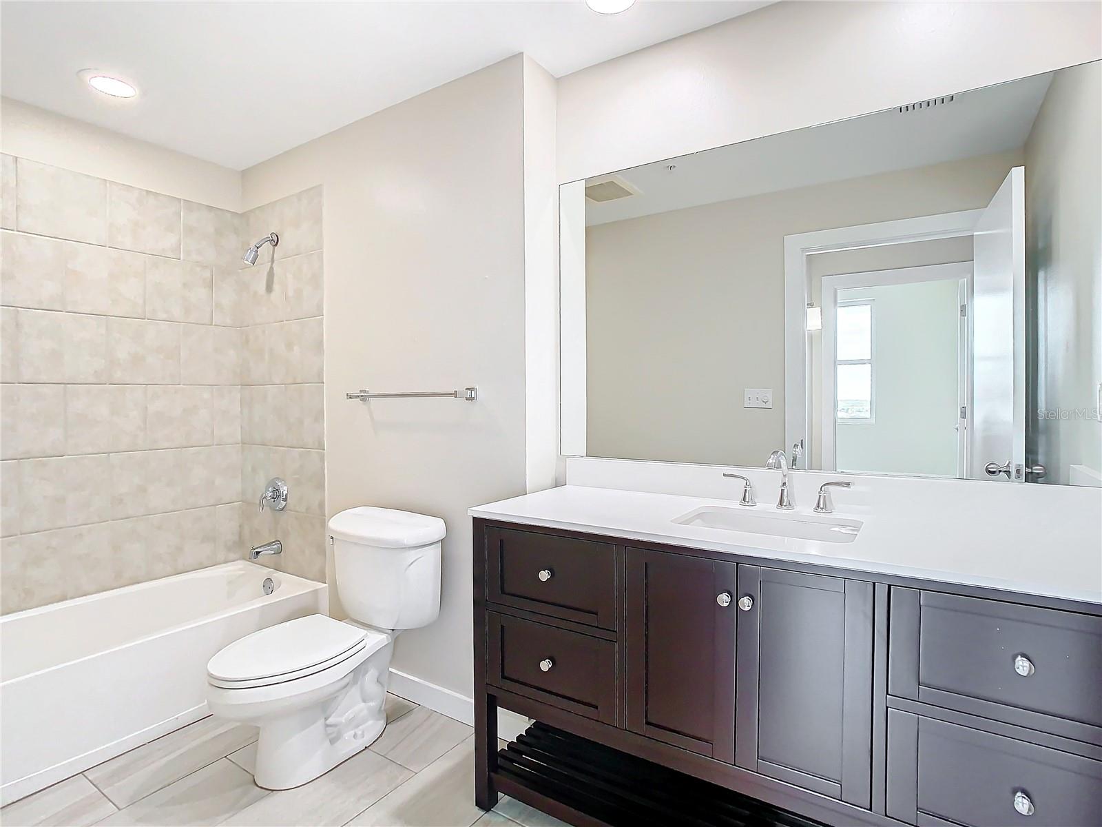 Image 41 of 59 For 1208 Kennedy Boulevard 1209