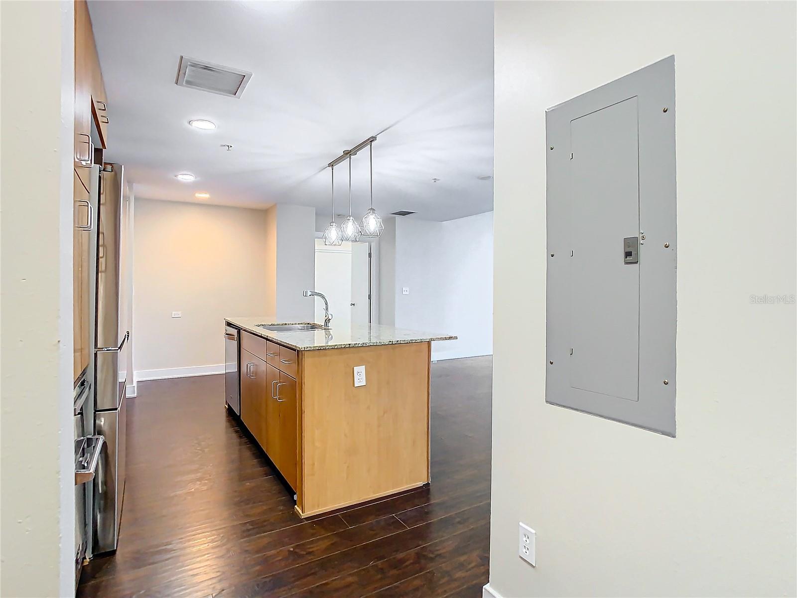 Image 7 of 59 For 1208 Kennedy Boulevard 1209