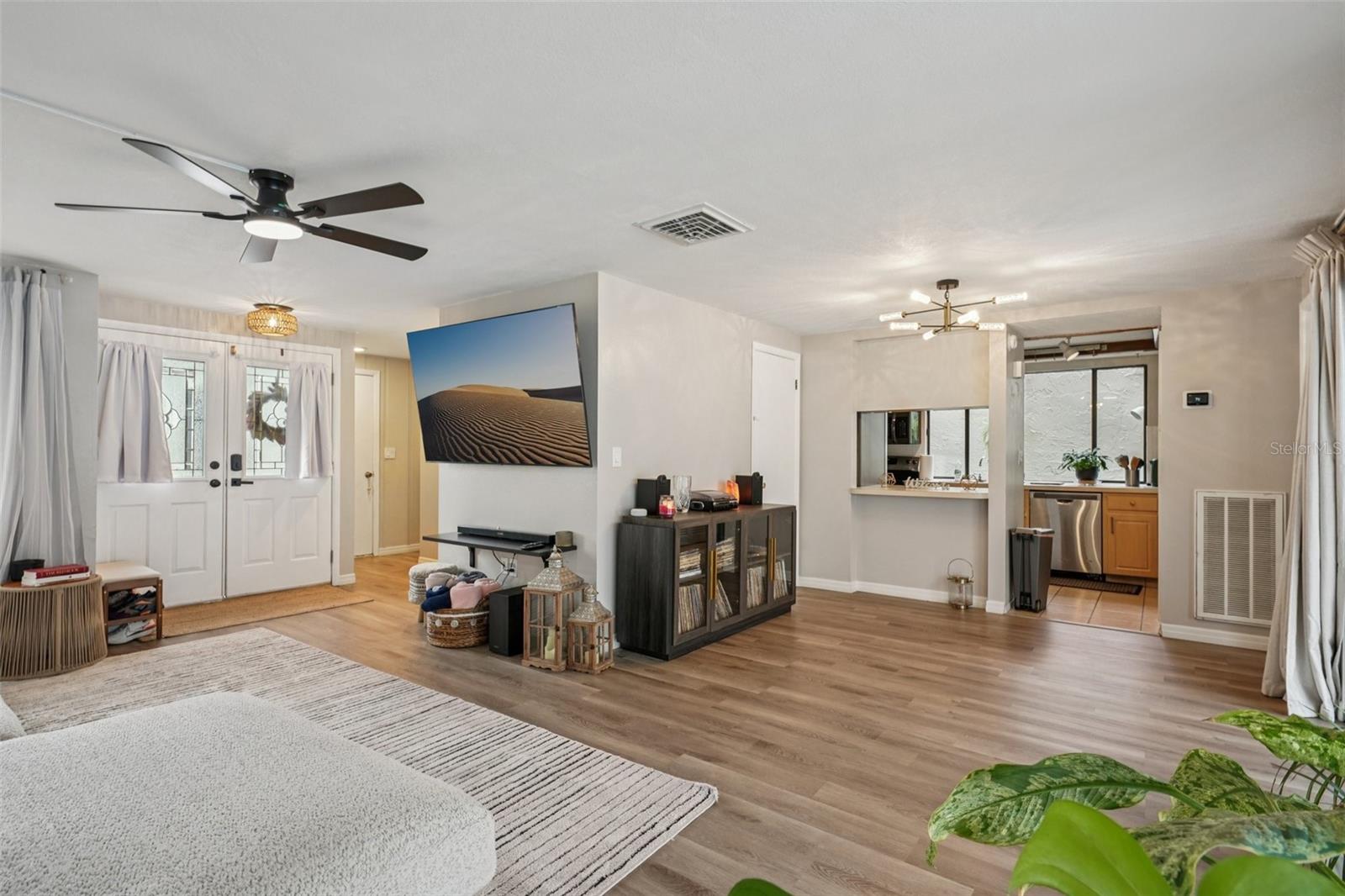 Image 12 of 80 For 12824 Settlers Drive