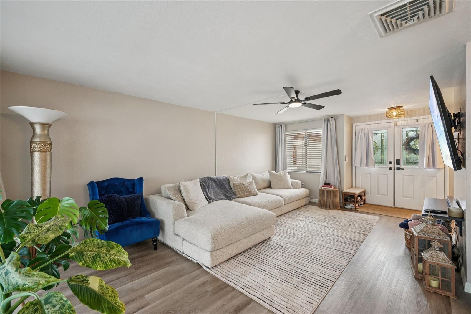 Image 9 of 80 For 12824 Settlers Drive