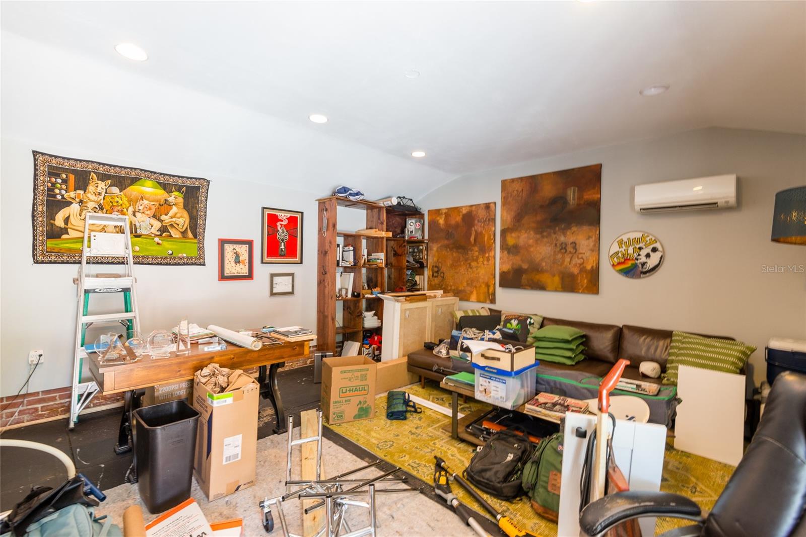 Image 21 of 25 For 705 Alfred Street