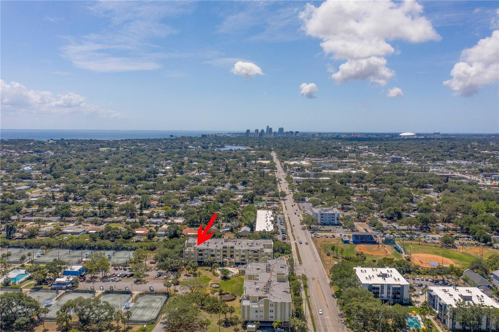 Image 19 of 21 For 4651 1st Street Ne 309