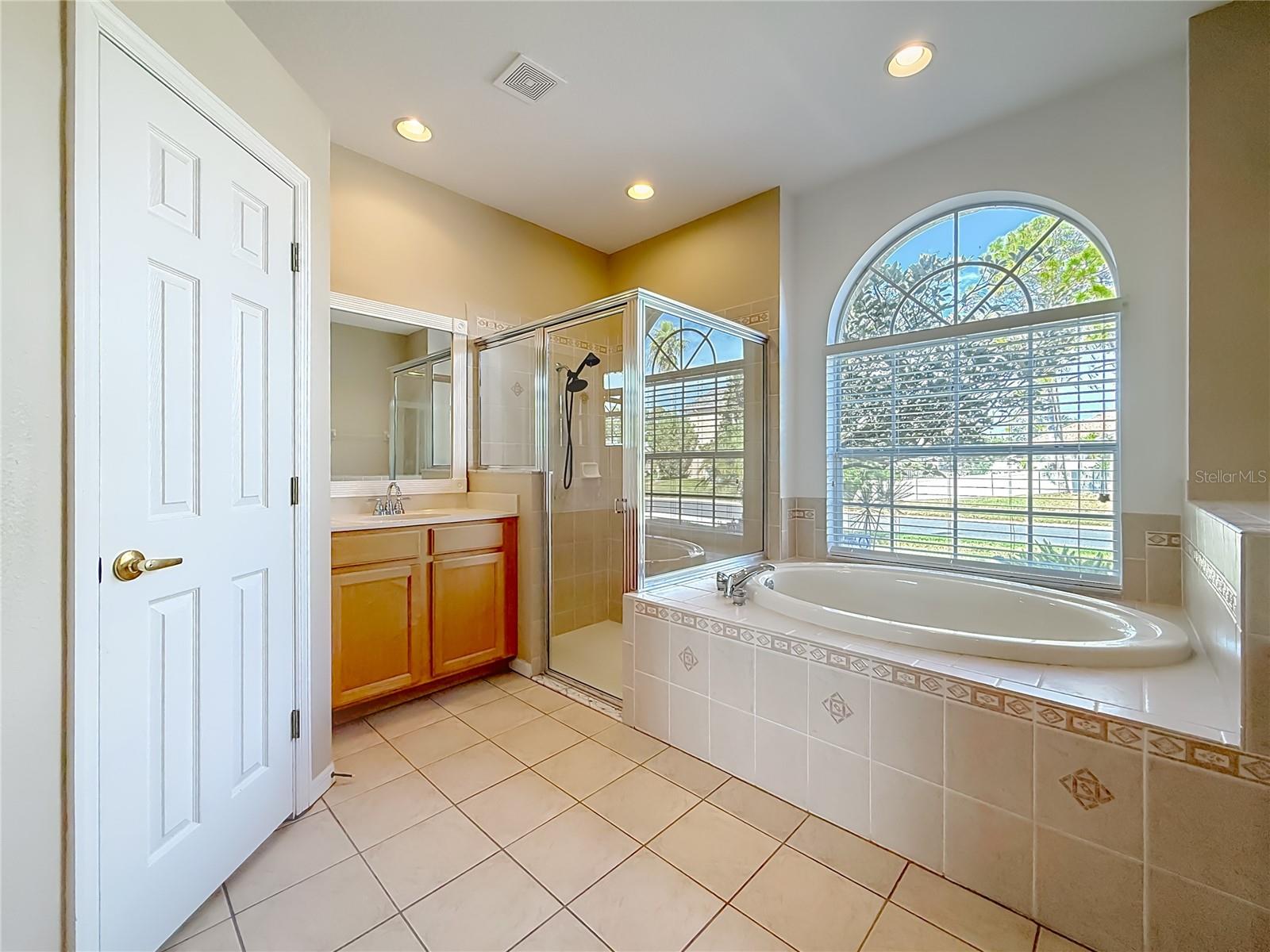 Image 43 of 98 For 4961 Breeze Circle