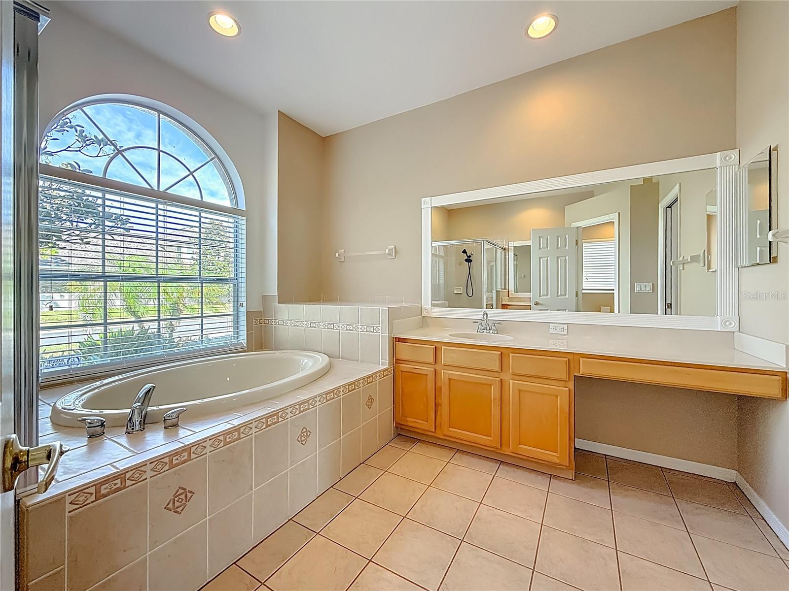 Image 46 of 98 For 4961 Breeze Circle