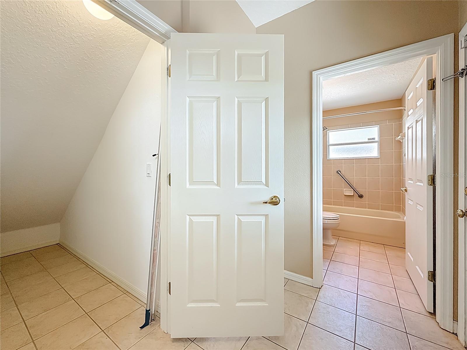 Image 54 of 98 For 4961 Breeze Circle