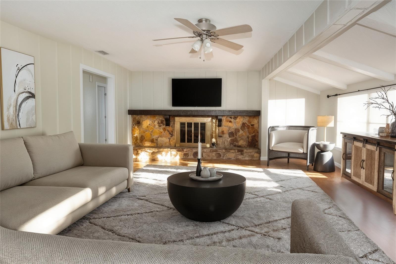 Image 17 of 48 For 106 Phillips Drive