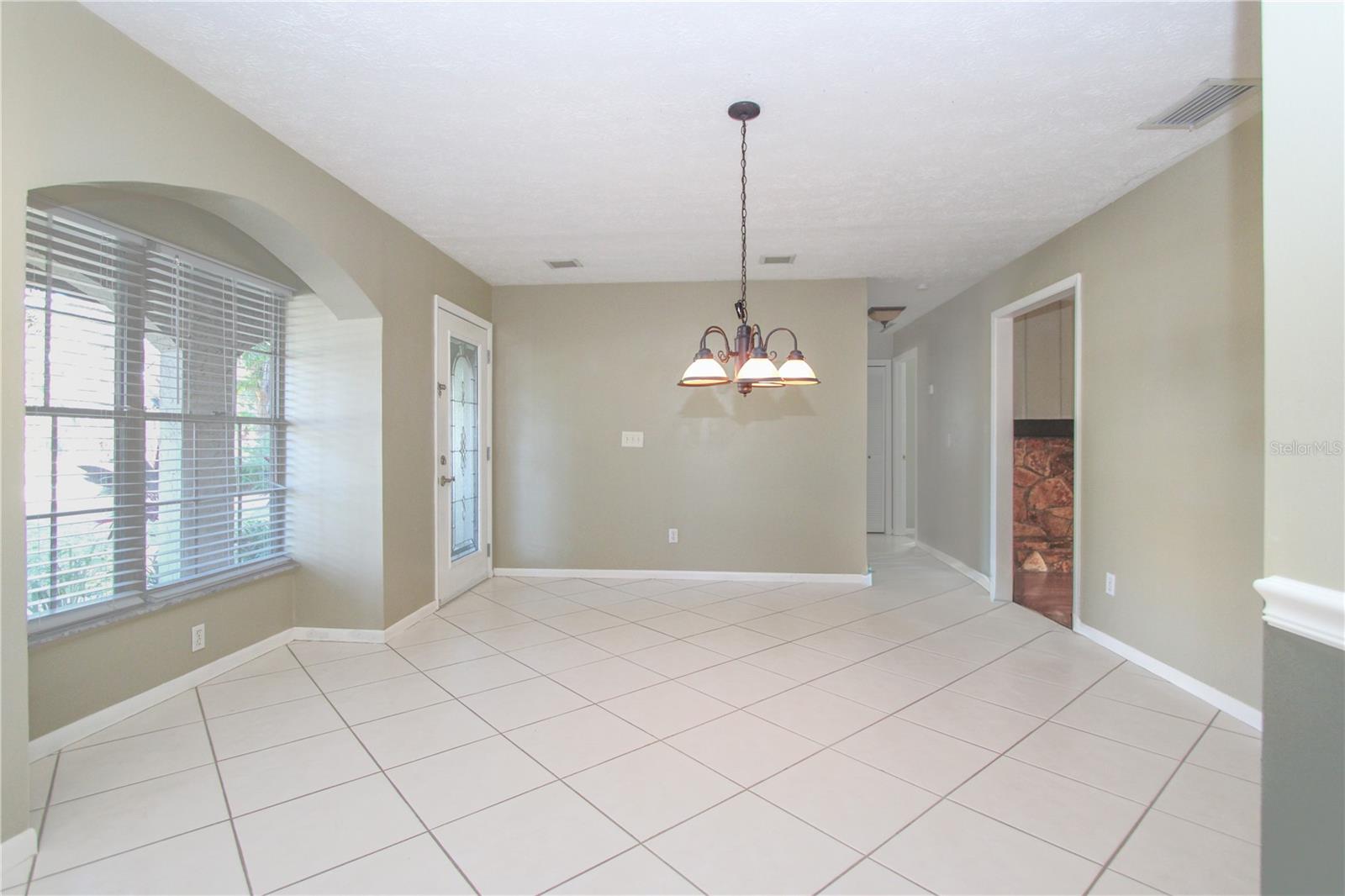 Image 4 of 48 For 106 Phillips Drive