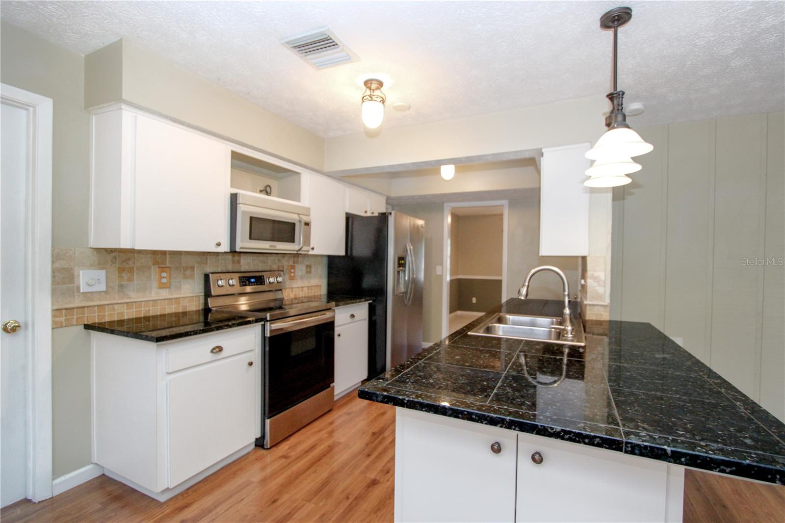 Image 9 of 48 For 106 Phillips Drive