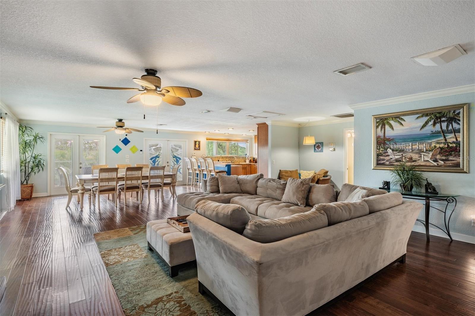 Image 15 of 86 For 815 2nd Avenue