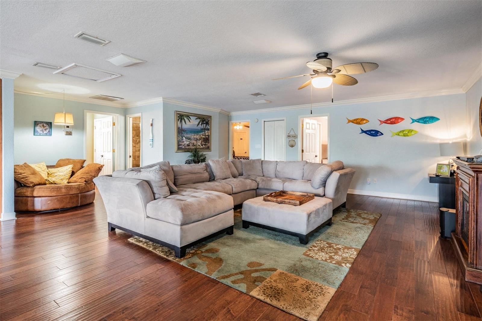 Image 17 of 86 For 815 2nd Avenue