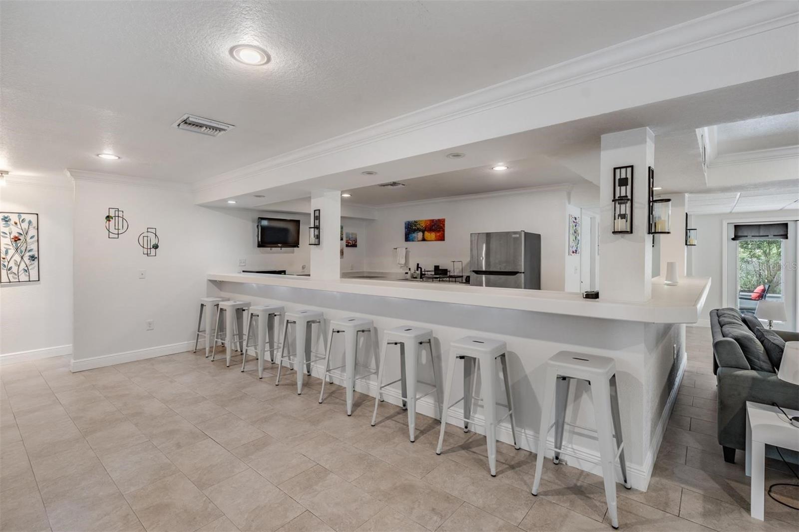 Image 26 of 86 For 815 2nd Avenue