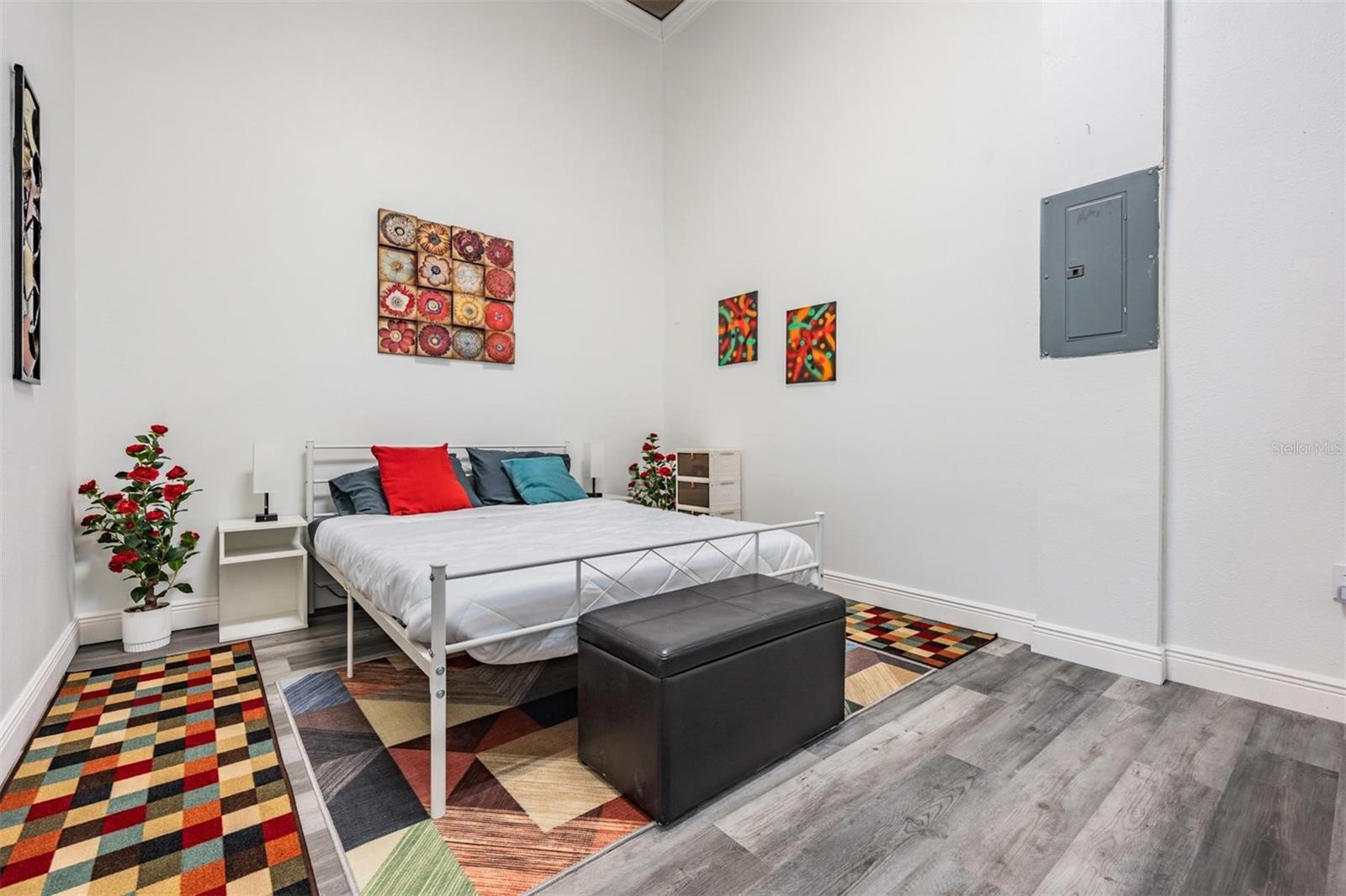 Image 52 of 86 For 815 2nd Avenue