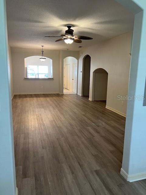 Image 6 of 27 For 1140 Hillhurst Drive