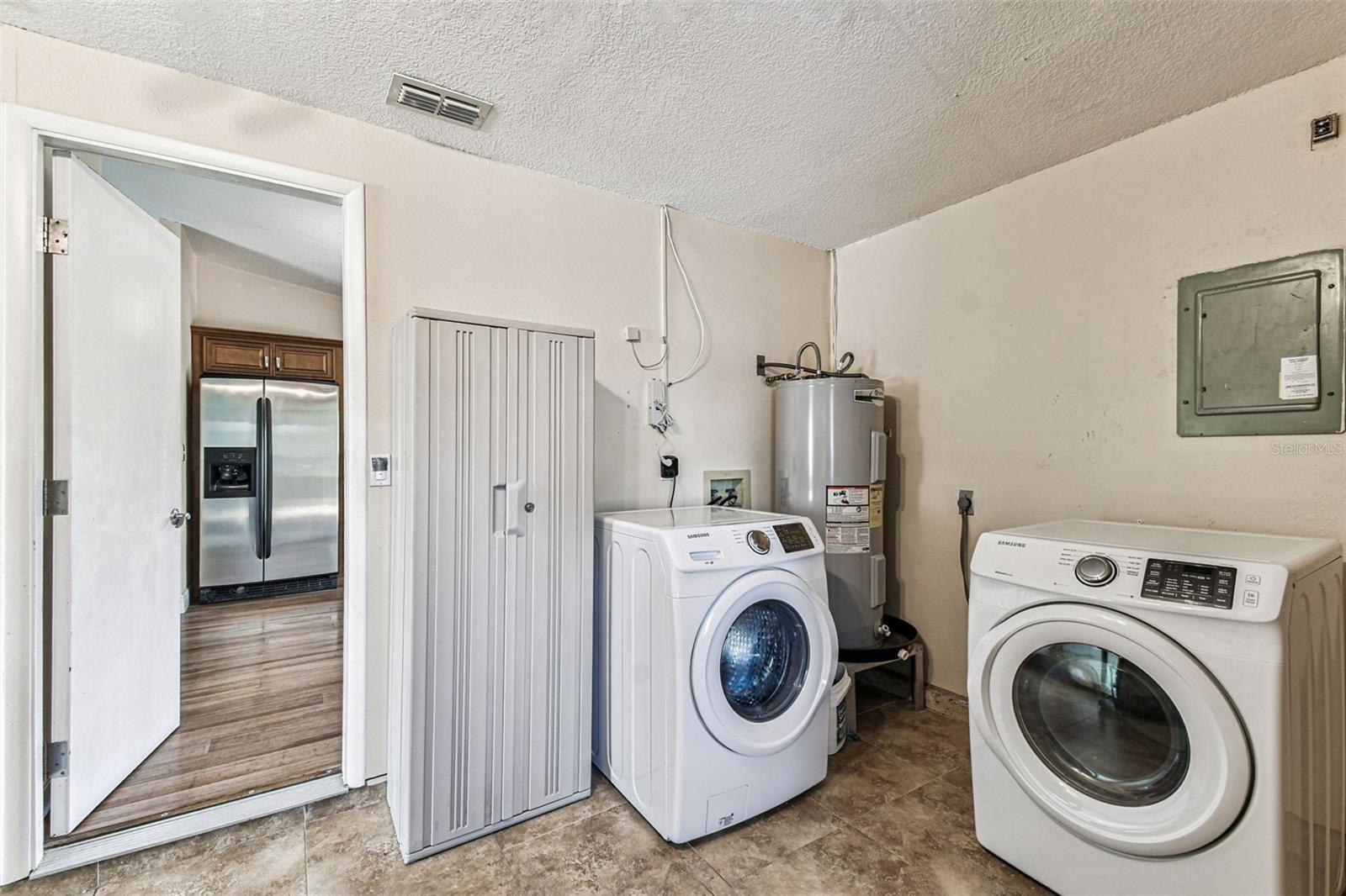 Image 37 of 78 For 648 Timber Bay Circle E