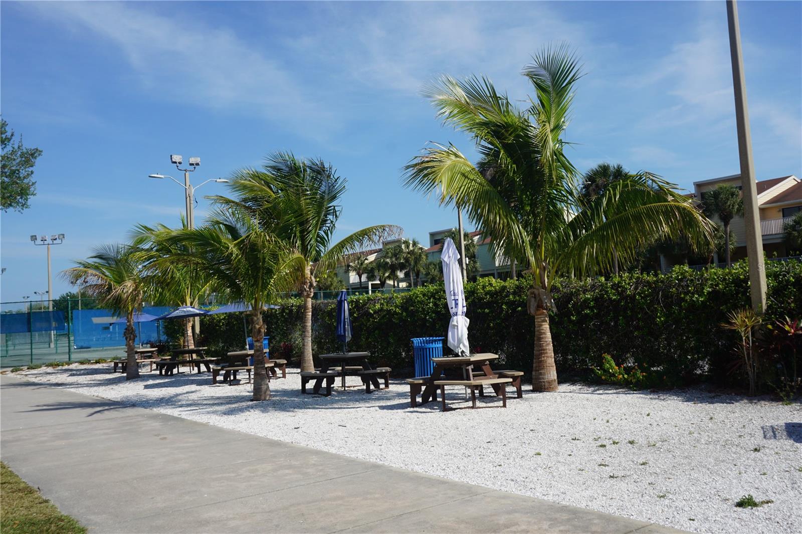 Image 13 of 24 For 10355 Paradise Boulevard 608