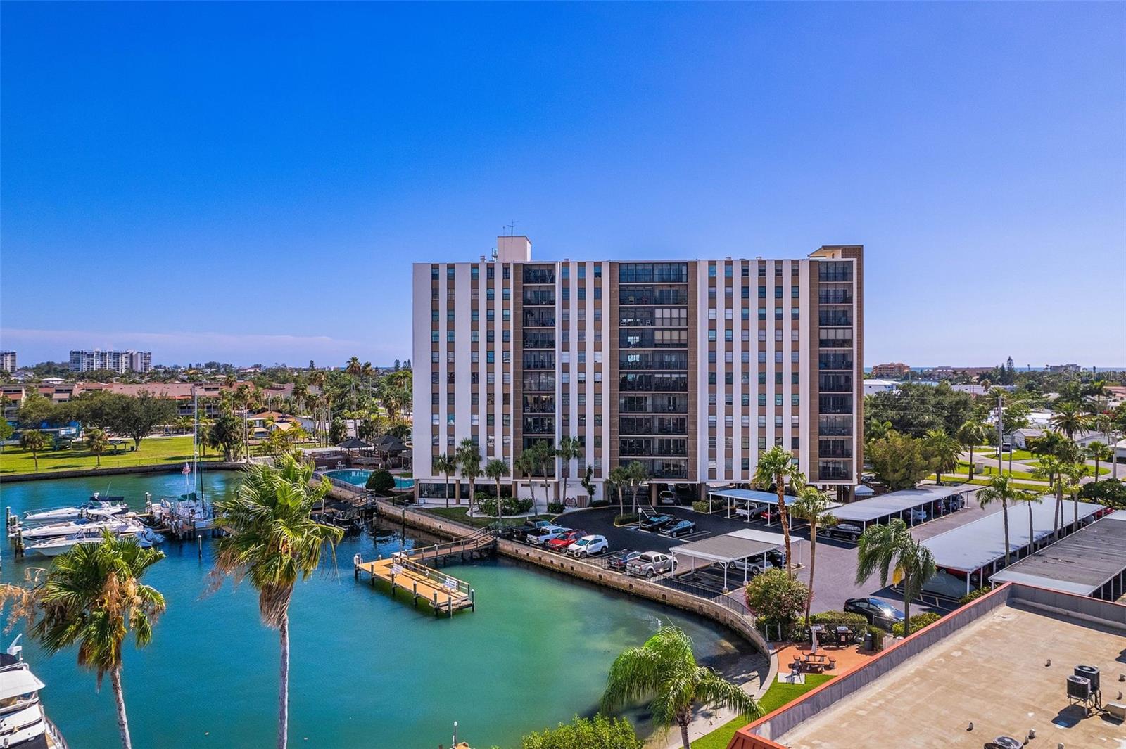 Image 20 of 24 For 10355 Paradise Boulevard 608