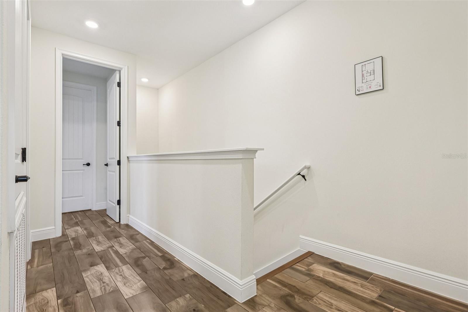 Image 13 of 31 For 2968 On The Rocks Point