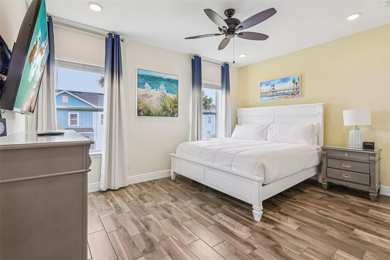 Image 14 of 31 For 2968 On The Rocks Point