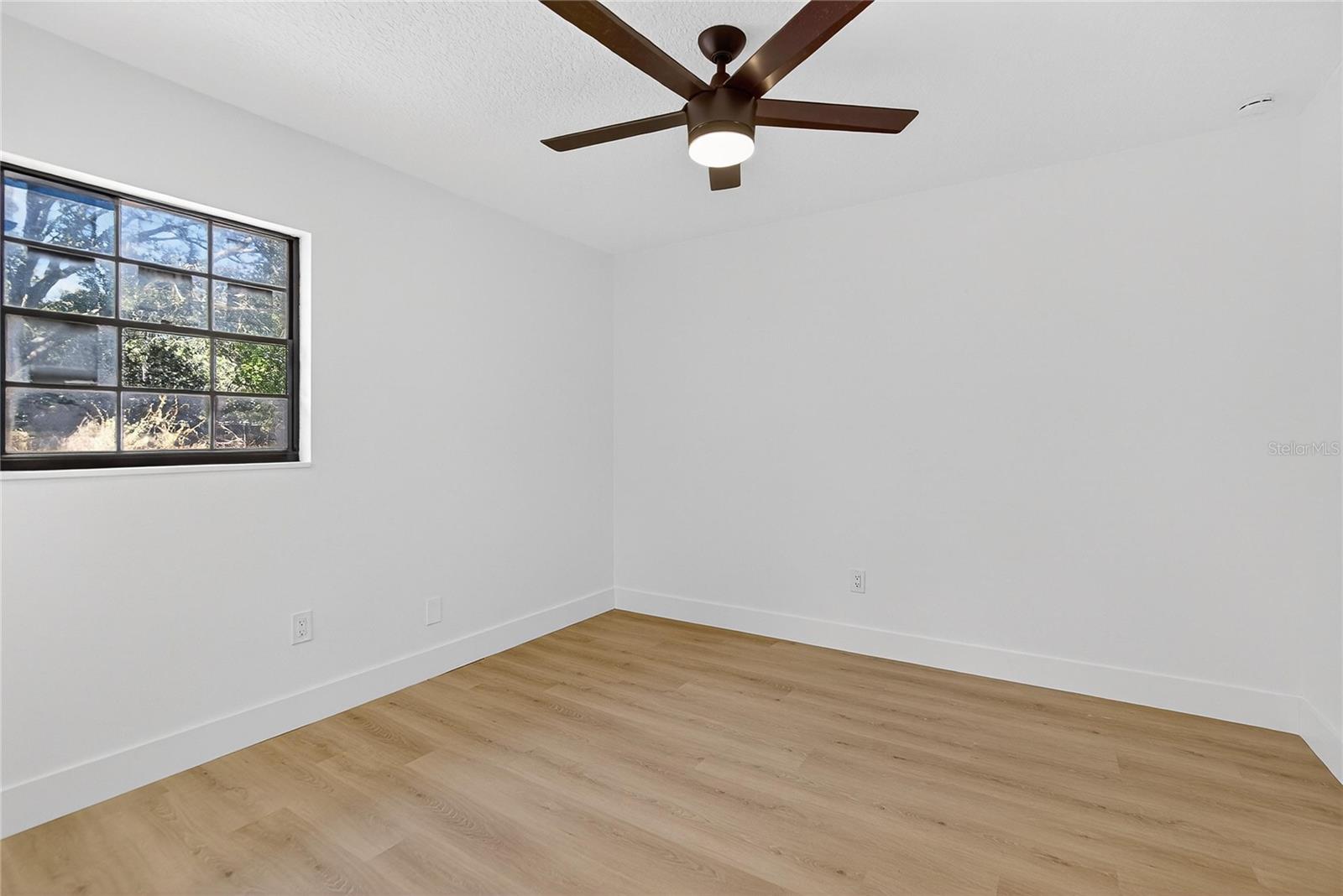 Image 21 of 81 For 2512 Brucken Road