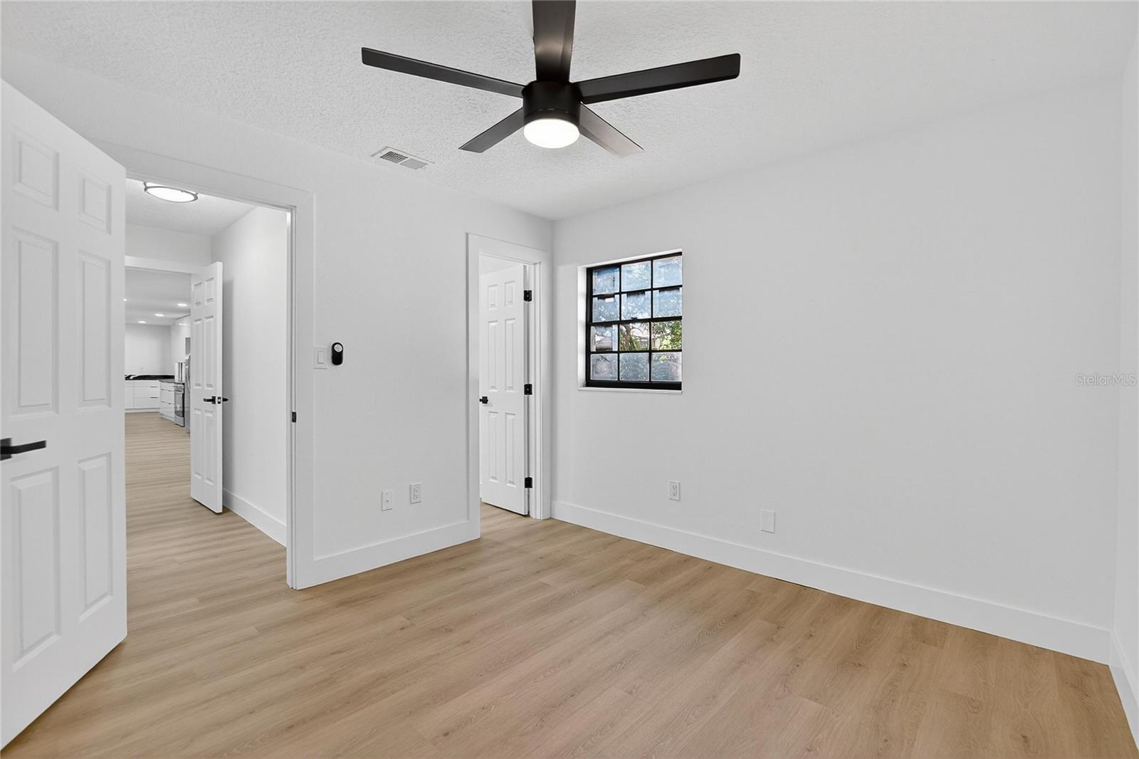 Image 22 of 81 For 2512 Brucken Road