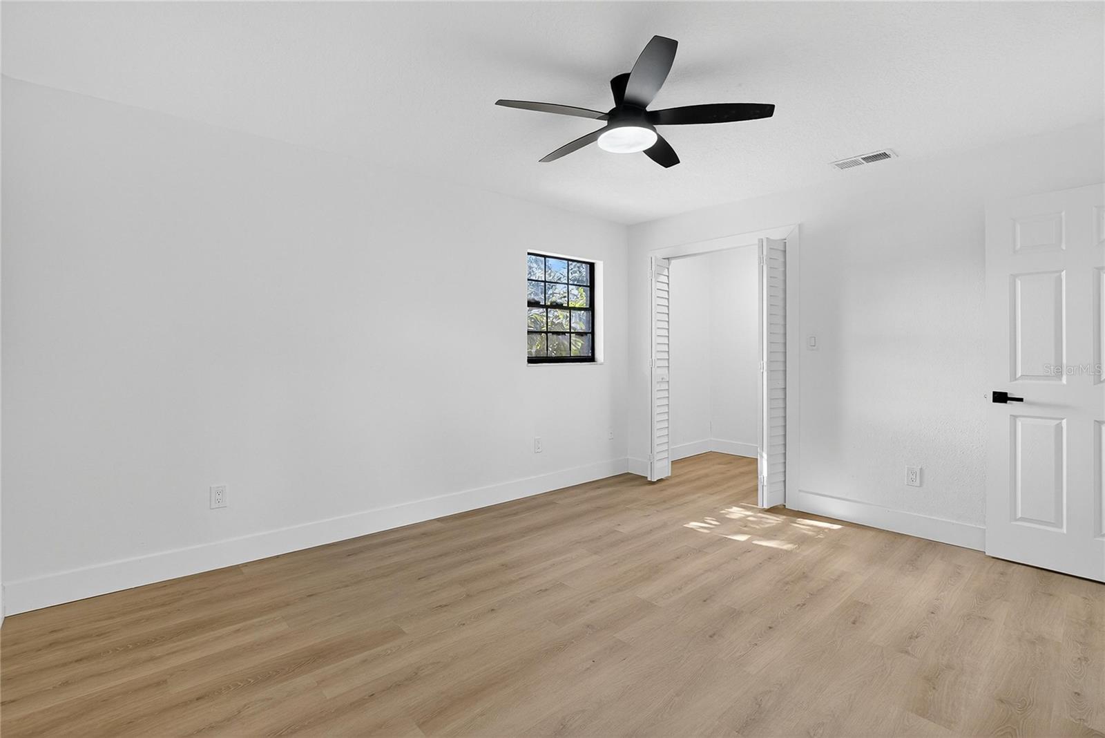 Image 42 of 81 For 2512 Brucken Road