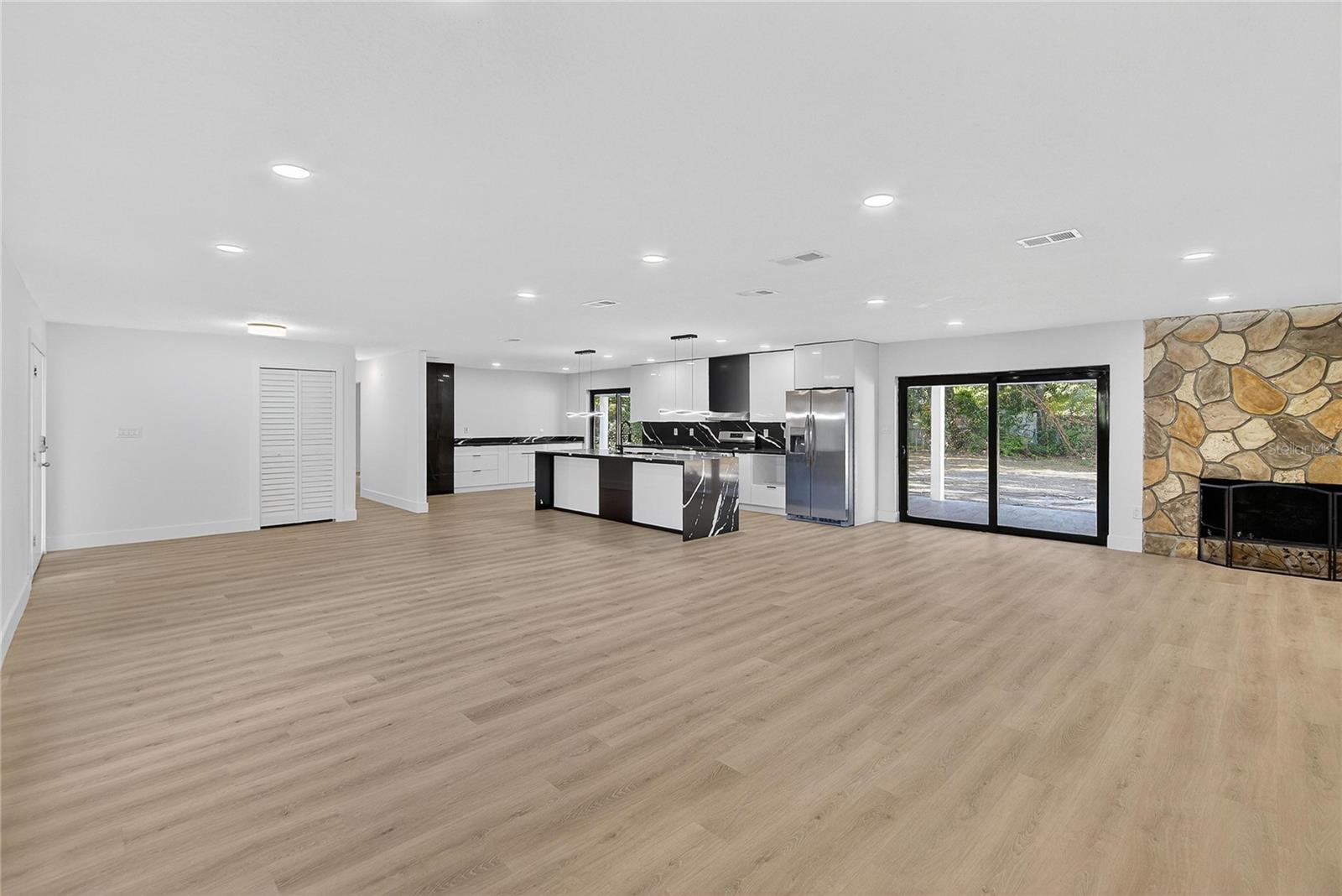 Image 7 of 81 For 2512 Brucken Road