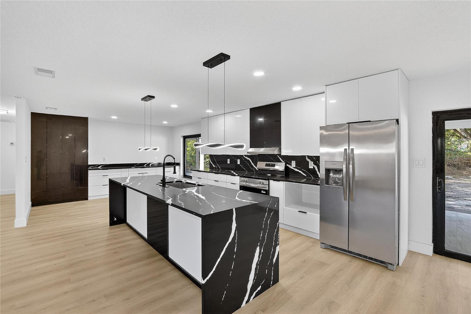 Image 9 of 81 For 2512 Brucken Road