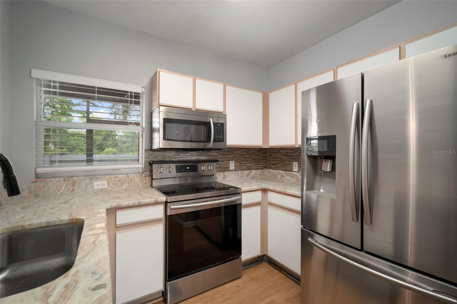 Image 13 of 41 For 1231 Charlesworth Drive