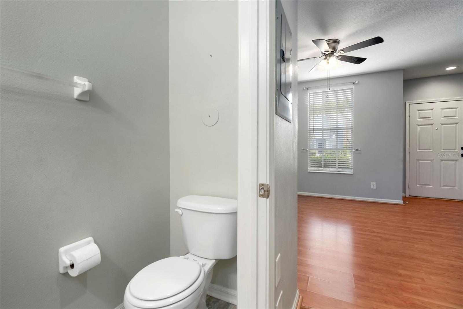 Image 16 of 41 For 1231 Charlesworth Drive