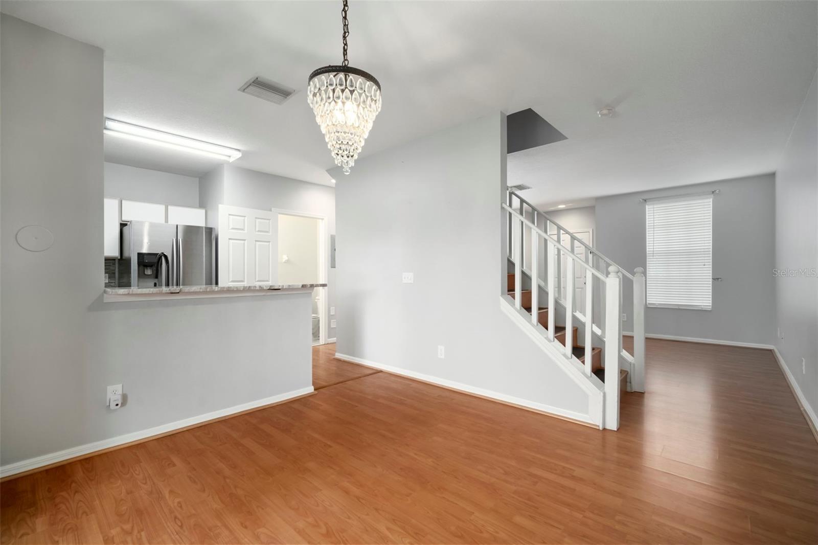 Image 19 of 41 For 1231 Charlesworth Drive