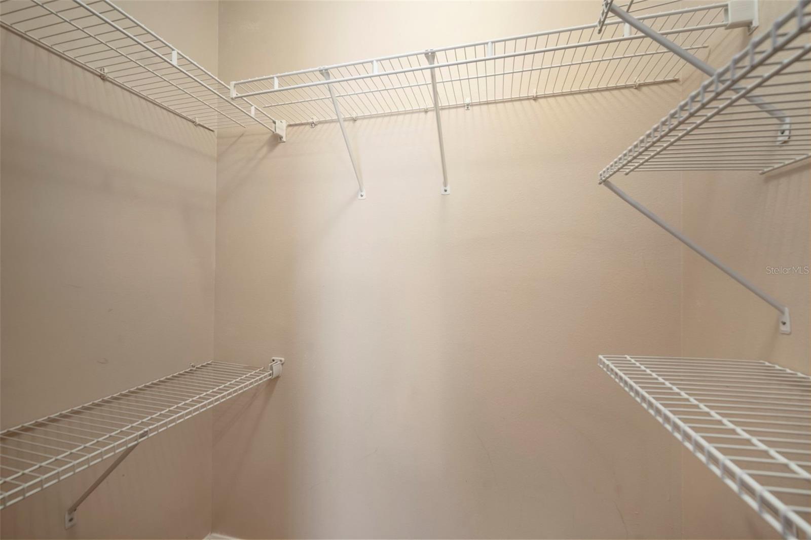 Image 32 of 41 For 1231 Charlesworth Drive