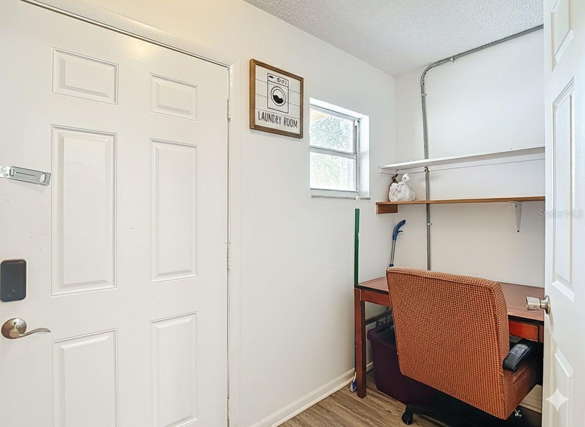 Image 16 of 39 For 2520 Saint John Street