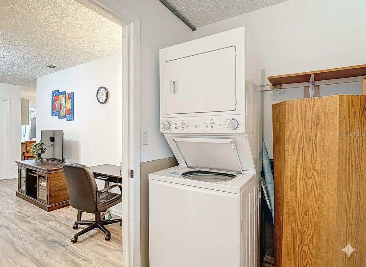 Image 19 of 39 For 2520 Saint John Street