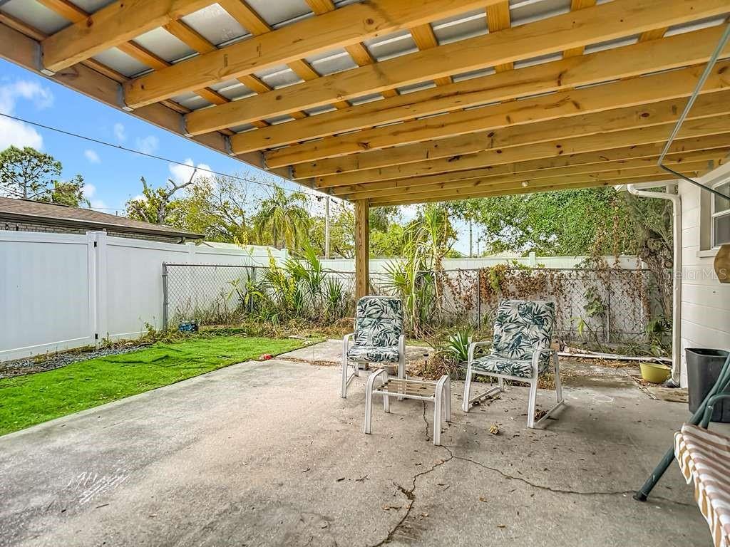 Image 21 of 39 For 2520 Saint John Street