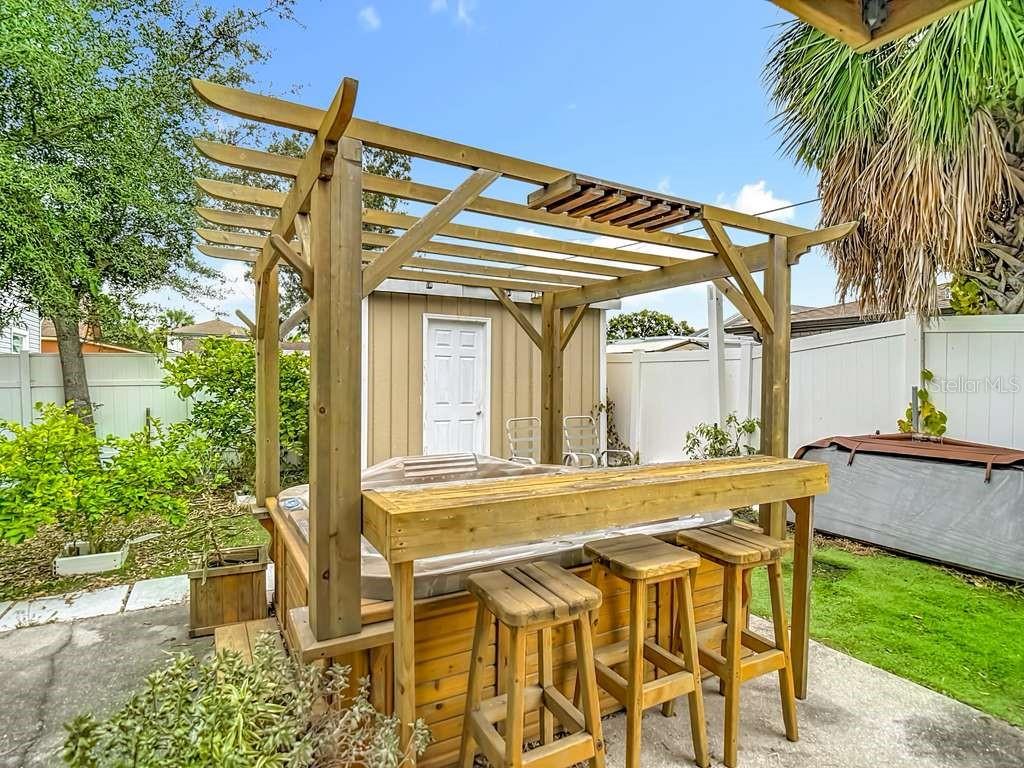 Image 23 of 39 For 2520 Saint John Street