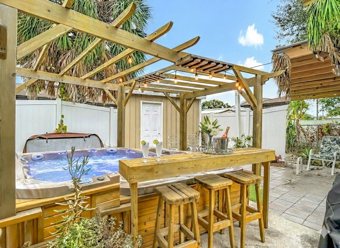 Image 24 of 39 For 2520 Saint John Street