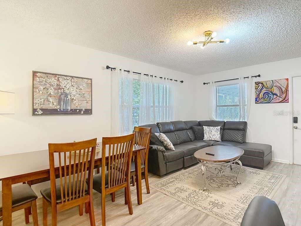 Image 8 of 39 For 2520 Saint John Street