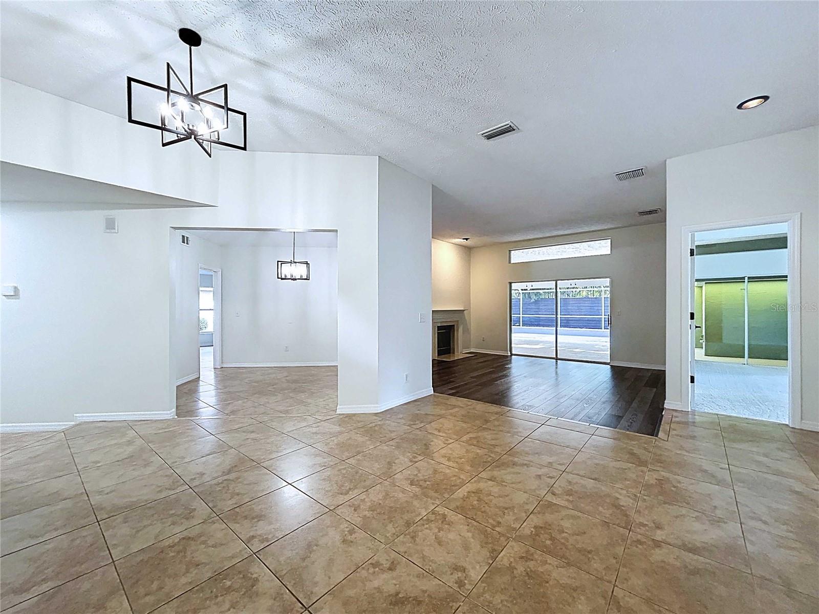 Image 11 of 99 For 17307 Lockwood Ridge Drive