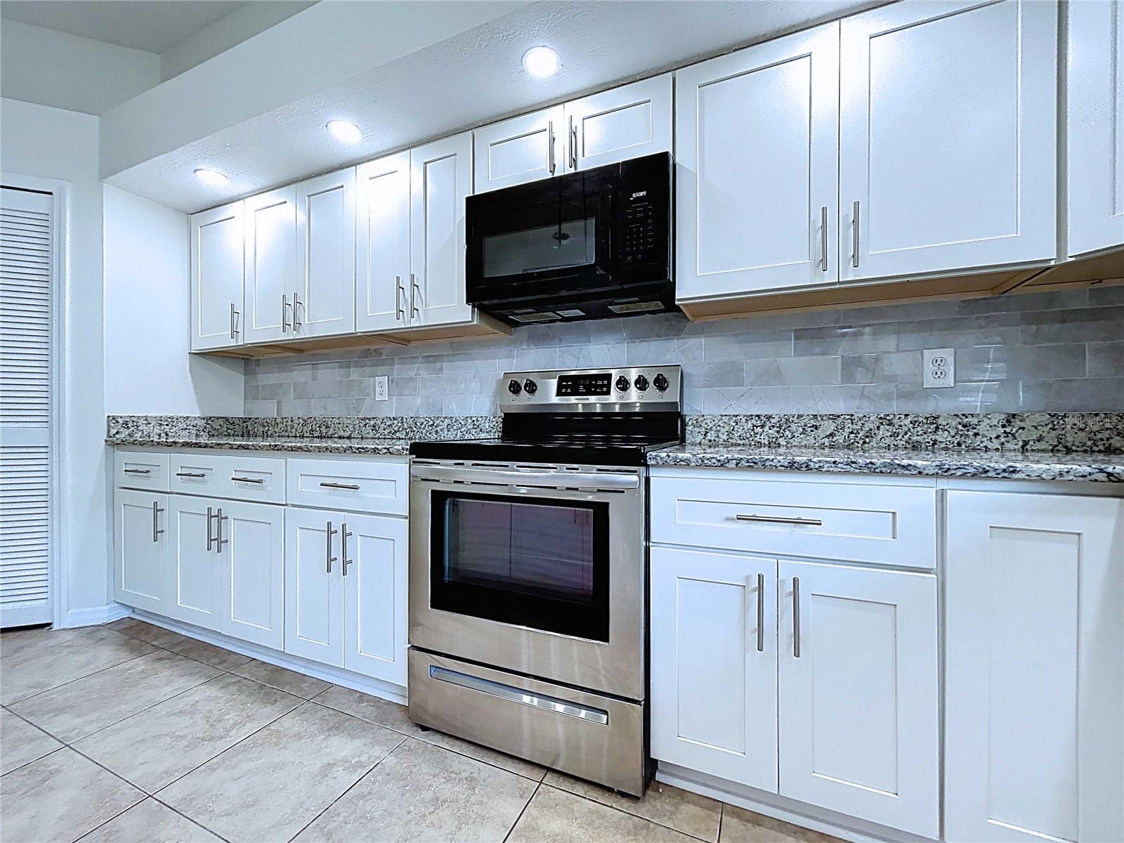 Image 25 of 99 For 17307 Lockwood Ridge Drive