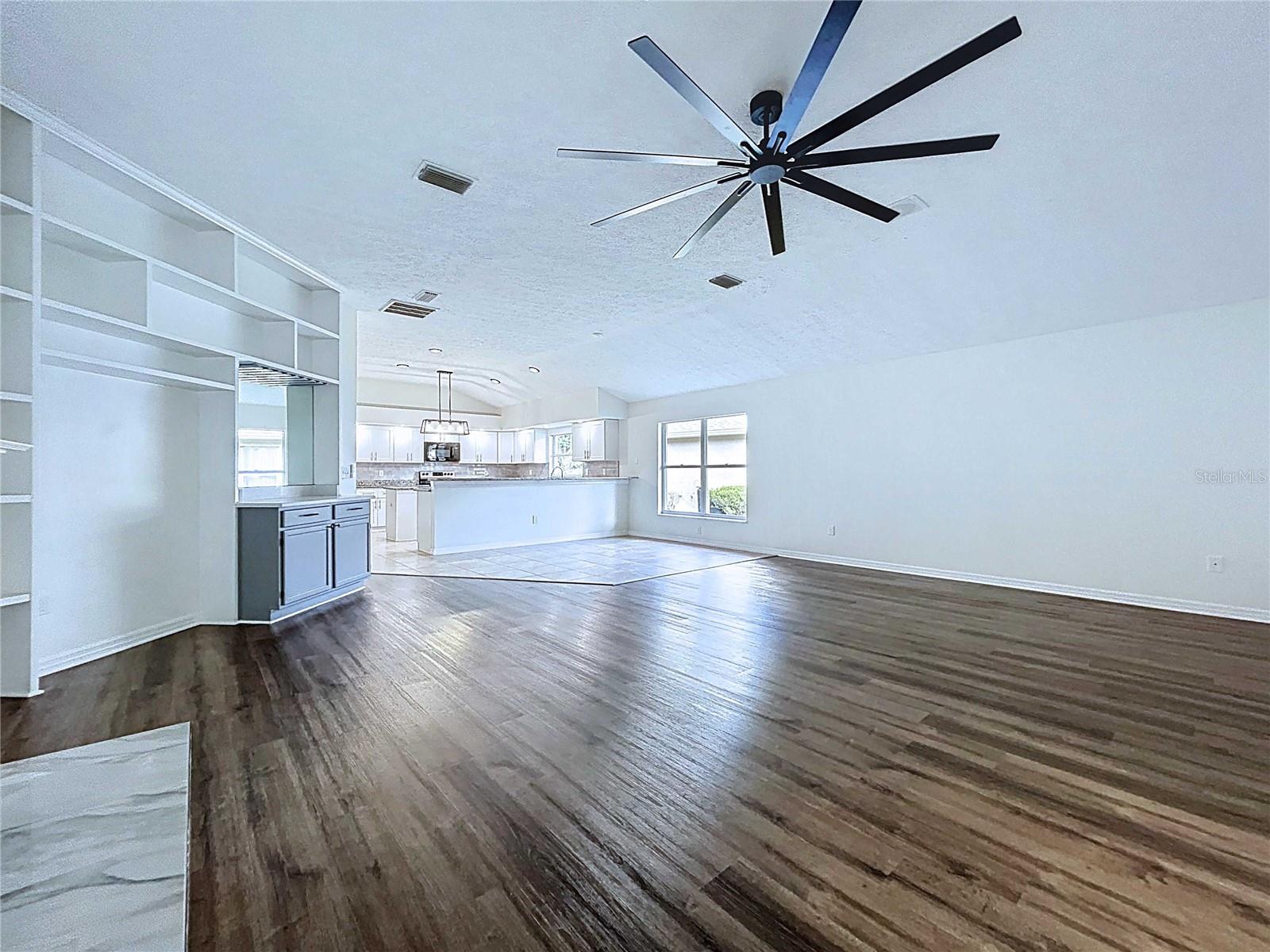 Image 34 of 99 For 17307 Lockwood Ridge Drive