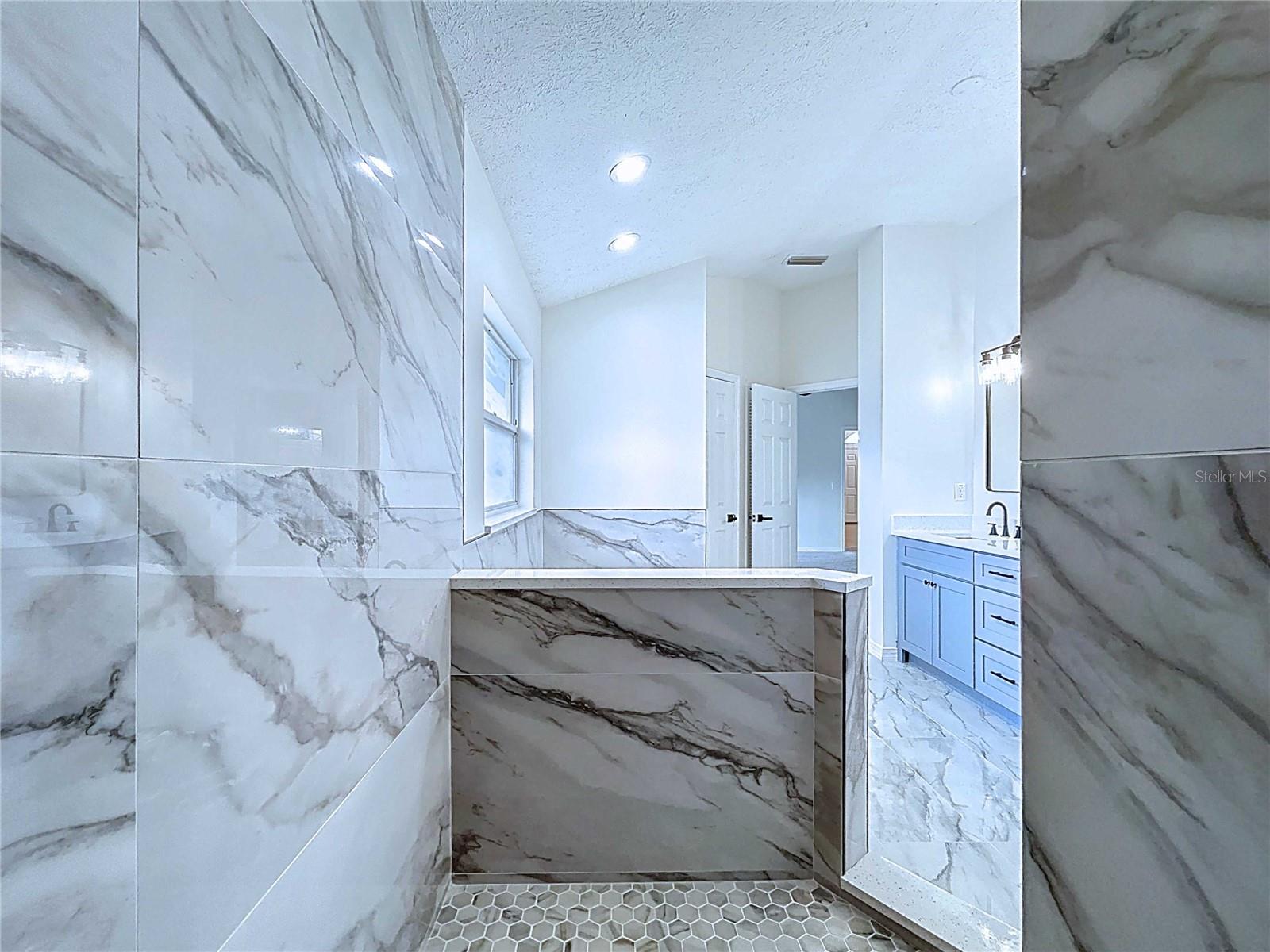 Image 44 of 99 For 17307 Lockwood Ridge Drive