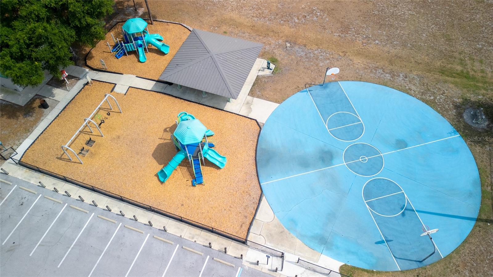 Image 10 of 50 For 9327 Pontiac Drive