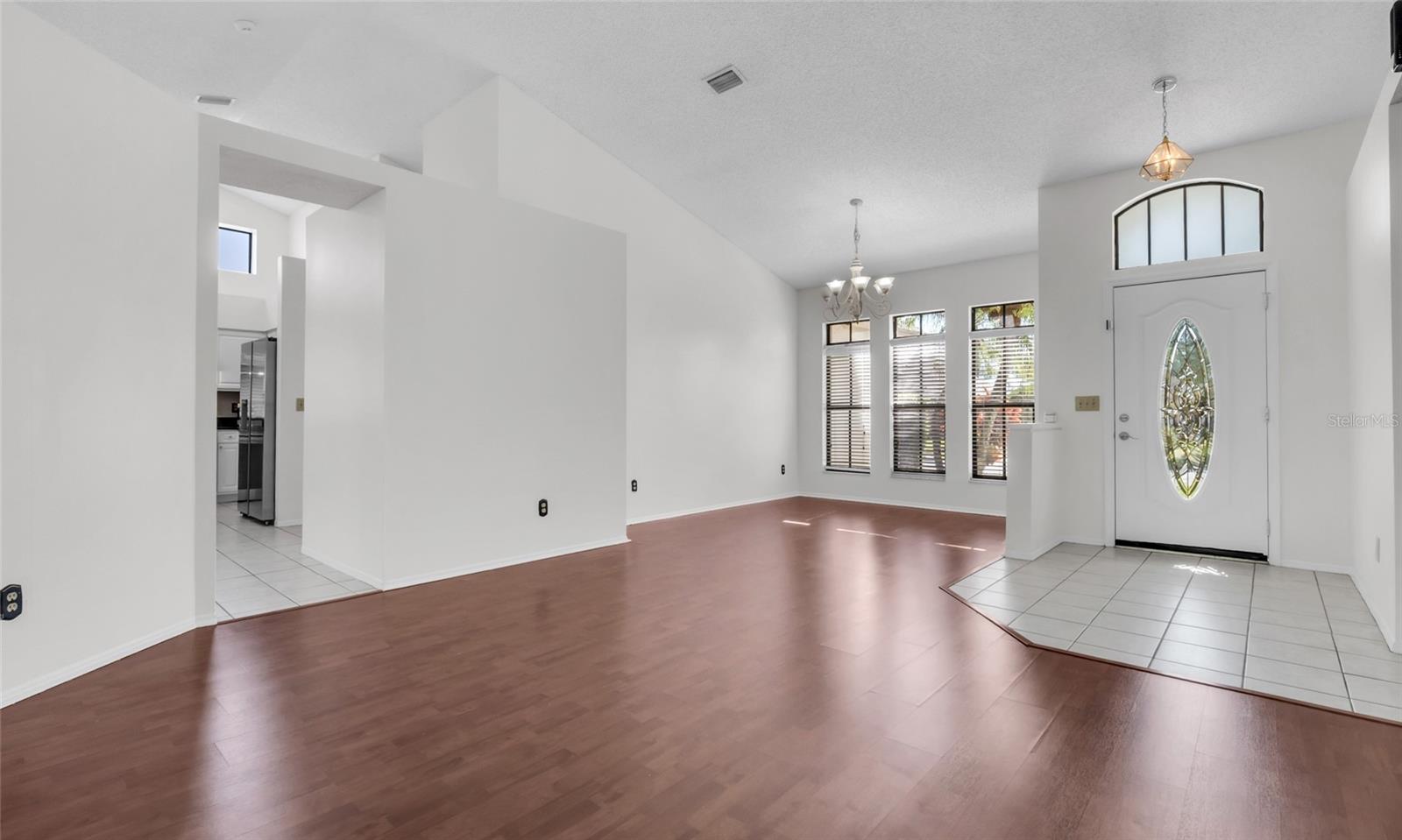 Image 15 of 50 For 9327 Pontiac Drive