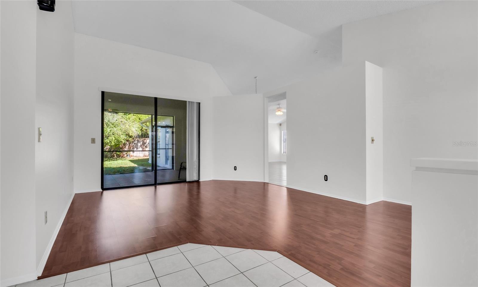 Image 16 of 50 For 9327 Pontiac Drive