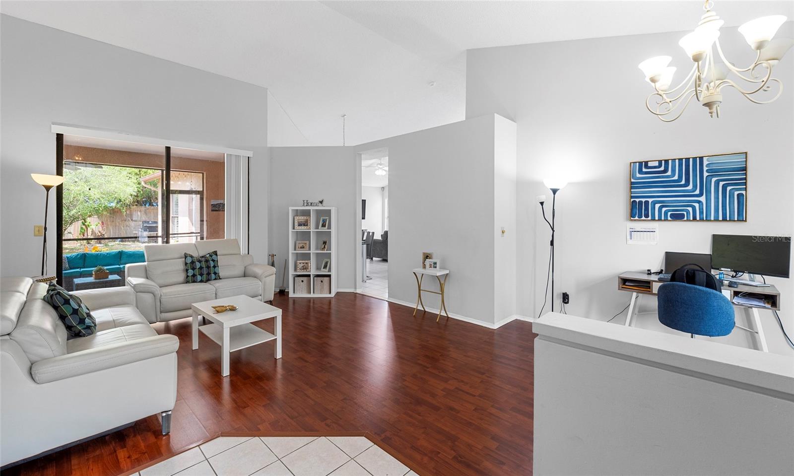 Image 17 of 50 For 9327 Pontiac Drive