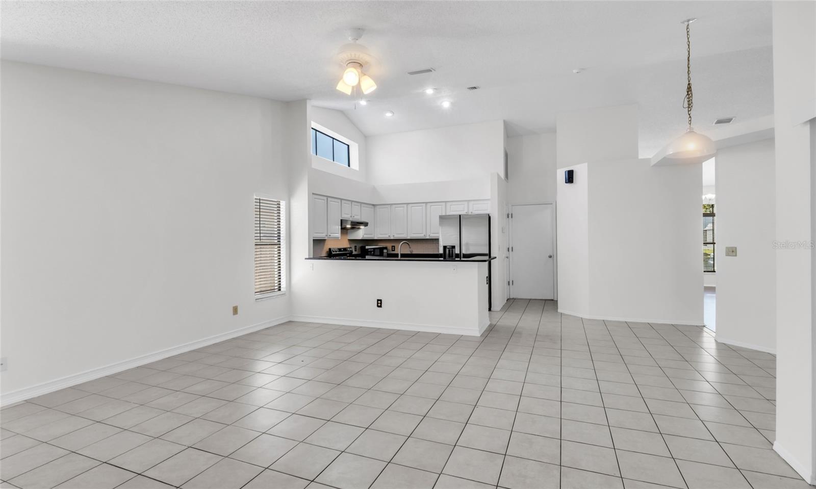 Image 27 of 50 For 9327 Pontiac Drive